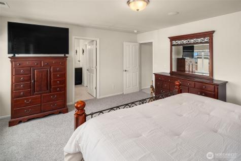 10502 189th Street E Puyallup WA 98374