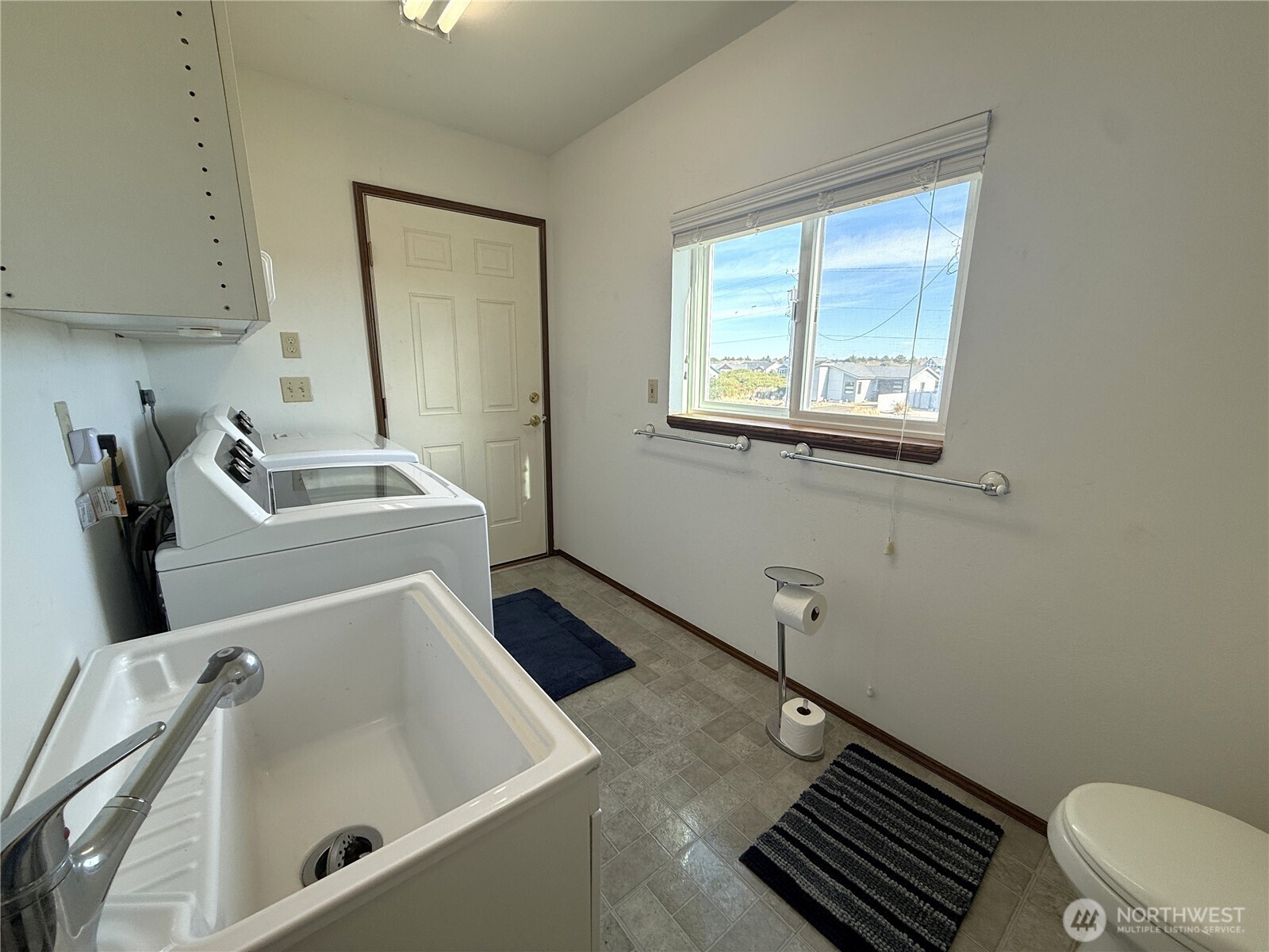 1083 Ocean Shores Boulevard SW Ocean Shores WA 98569