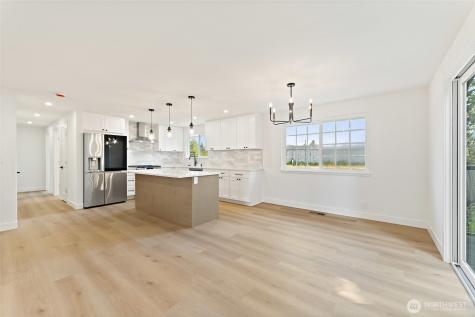 12215 SE 35th Street Bellevue WA 98006