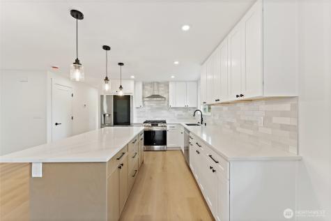 12215 SE 35th Street Bellevue WA 98006