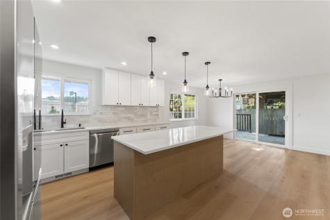 12215 SE 35th Street Bellevue WA 98006