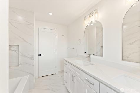 12215 SE 35th Street Bellevue WA 98006