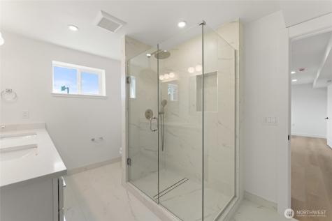 12215 SE 35th Street Bellevue WA 98006