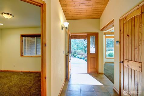 5707 316th Street NW Stanwood WA 98292
