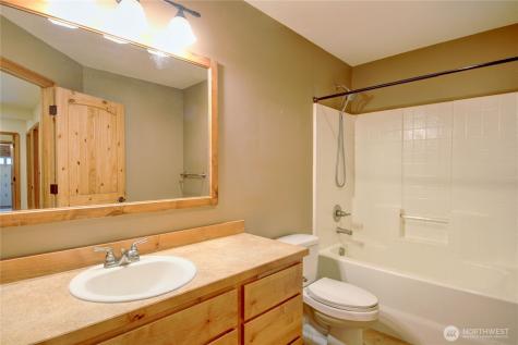 5707 316th Street NW Stanwood WA 98292