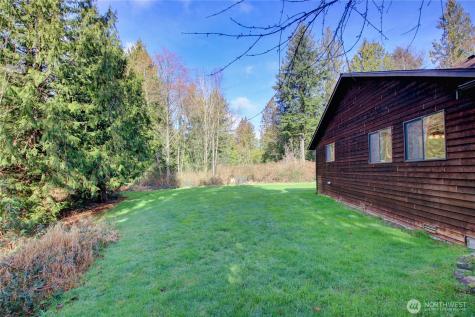 5707 316th Street NW Stanwood WA 98292