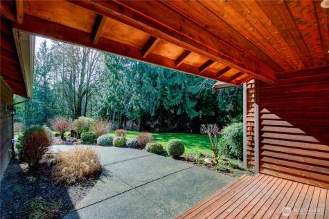 5707 316th Street NW Stanwood WA 98292