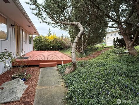 1256 Mount Baker Avenue Camano Island WA 98282