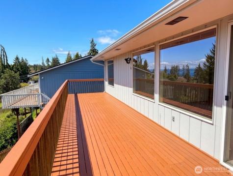 1256 Mount Baker Avenue Camano Island WA 98282