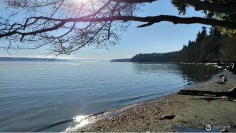 1256 Mount Baker Avenue Camano Island WA 98282