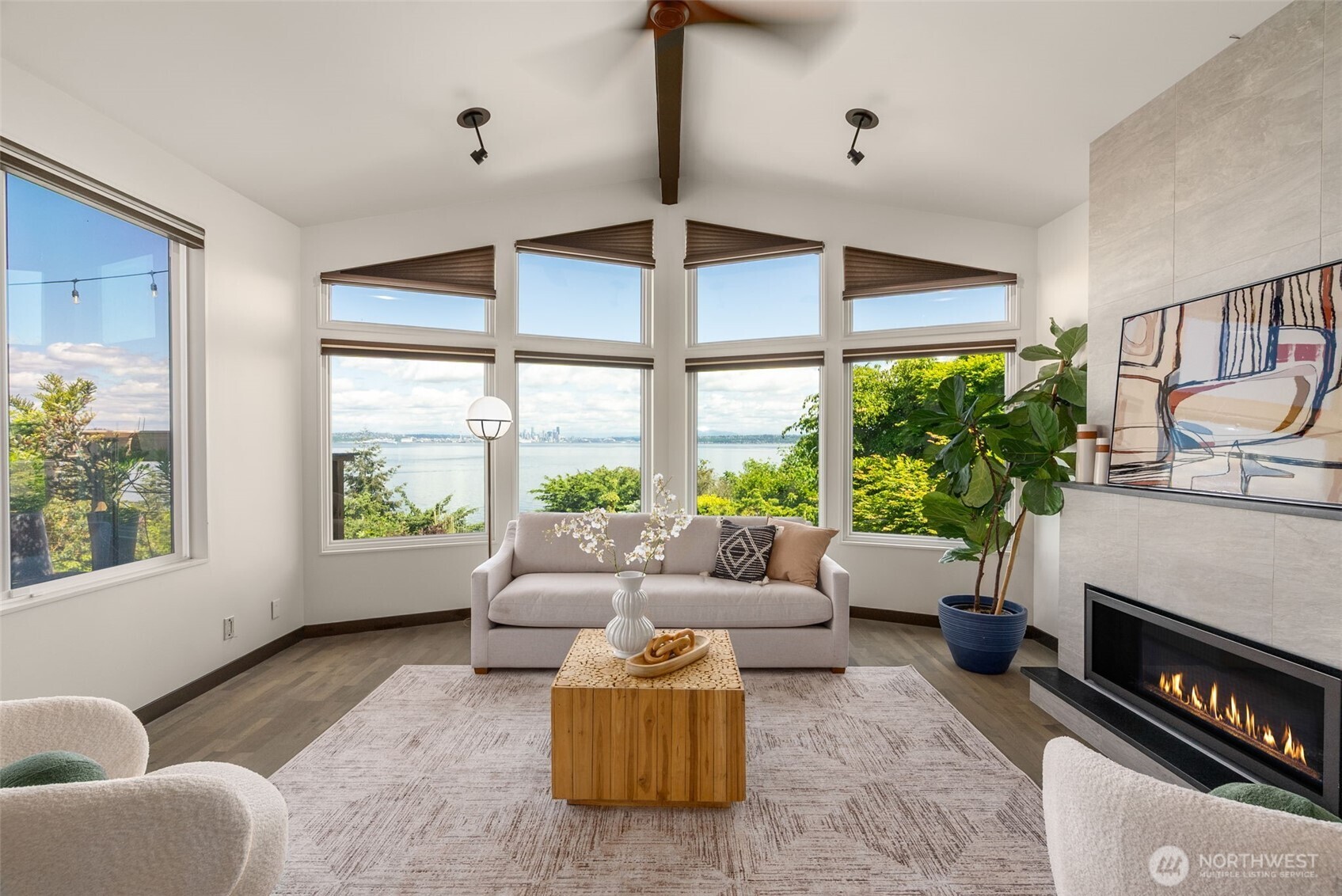 10847 Bill Point Bluff NE Bainbridge Island WA 98110