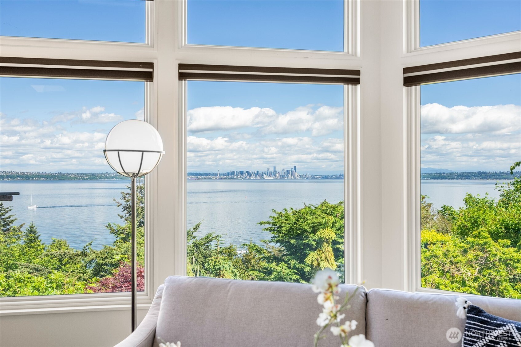 10847 Bill Point Bluff NE Bainbridge Island WA 98110