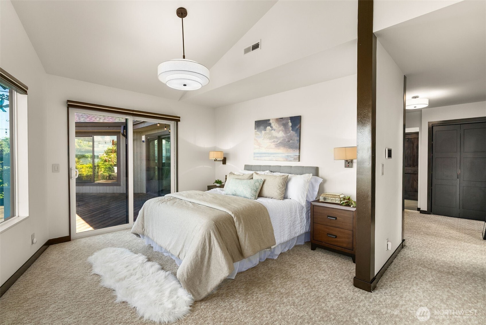 10847 Bill Point Bluff NE Bainbridge Island WA 98110