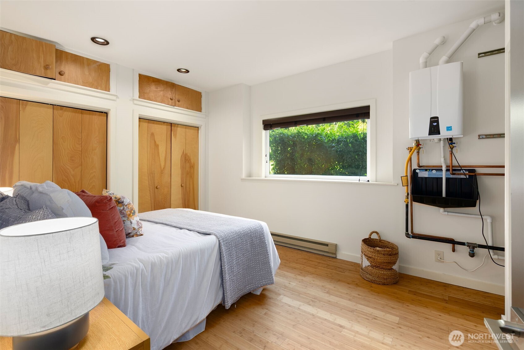 10847 Bill Point Bluff NE Bainbridge Island WA 98110