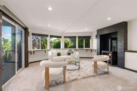 10847 Bill Point Bluff NE Bainbridge Island WA 98110