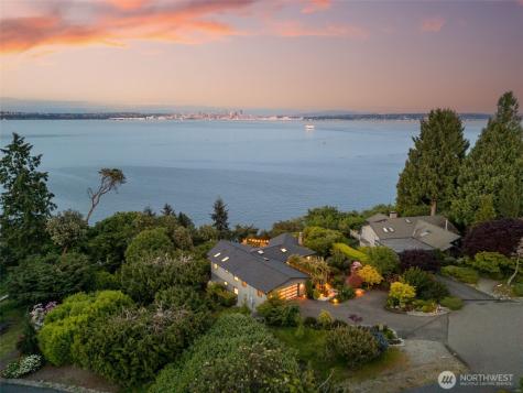 10847 Bill Point Bluff NE Bainbridge Island WA 98110