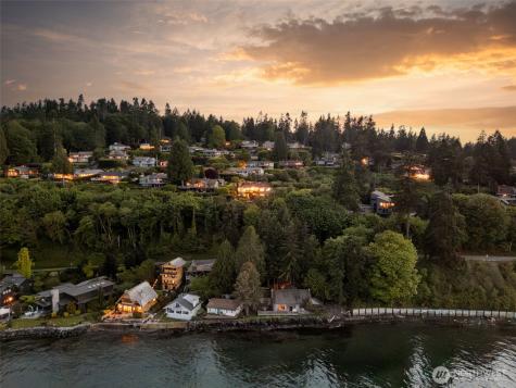 10847 Bill Point Bluff NE Bainbridge Island WA 98110