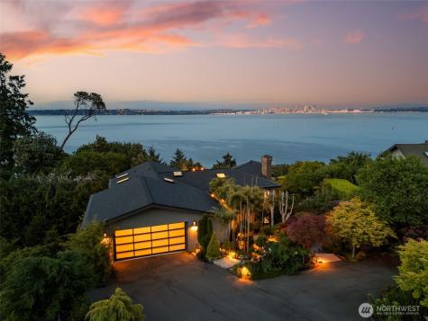 10847 Bill Point Bluff NE Bainbridge Island WA 98110