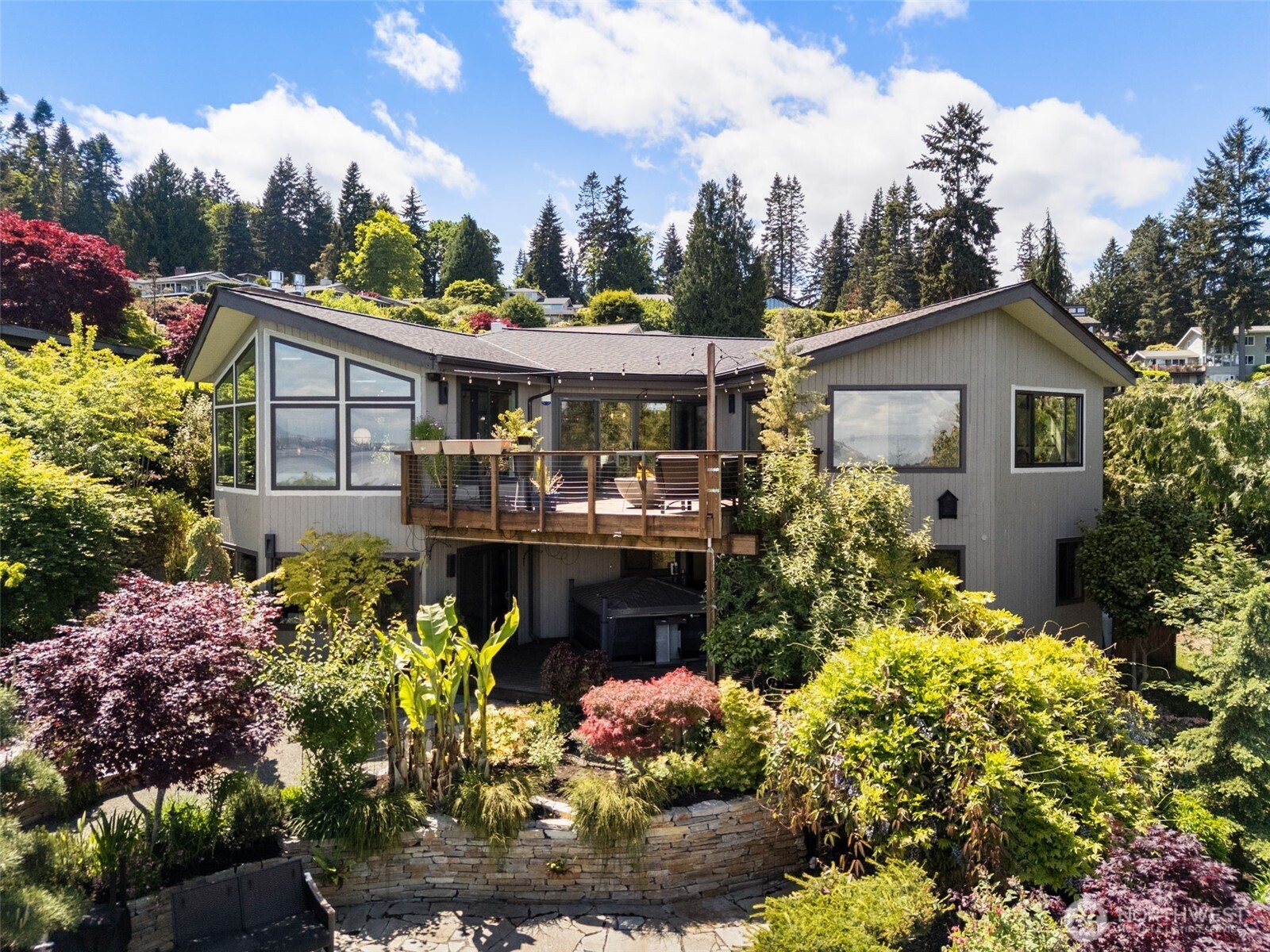 10847 Bill Point Bluff NE Bainbridge Island WA 98110
