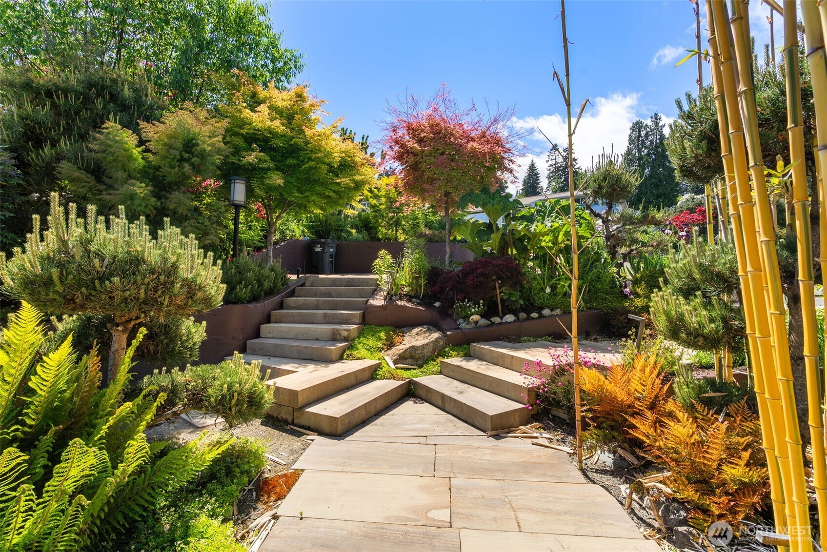 10847 Bill Point Bluff NE Bainbridge Island WA 98110