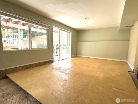 10231 NE 24th Street Bellevue WA 98004