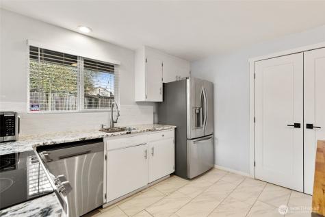 22309 115th Place SE Kent WA 98031