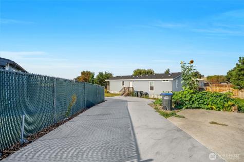 900 N Grape Drive Moses Lake WA 98837