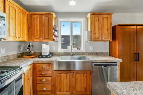 900 N Grape Drive Moses Lake WA 98837