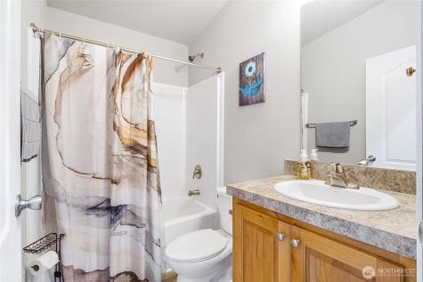 900 N Grape Drive Moses Lake WA 98837