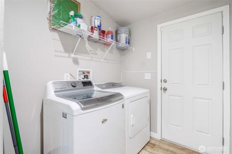 900 N Grape Drive Moses Lake WA 98837