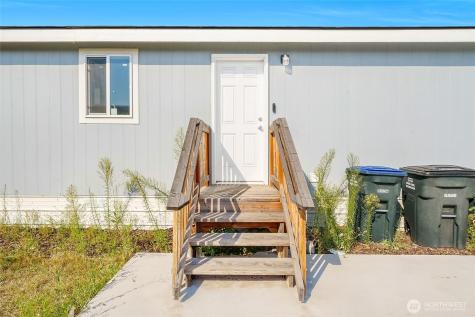 900 N Grape Drive Moses Lake WA 98837