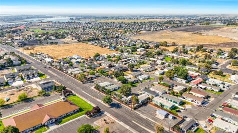 900 N Grape Drive Moses Lake WA 98837
