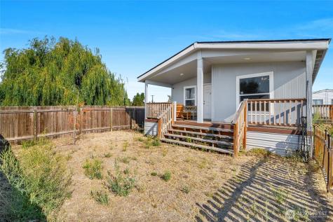 900 N Grape Drive Moses Lake WA 98837