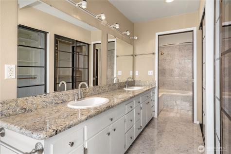16611 SW Maplewild Avenue Burien WA 98166