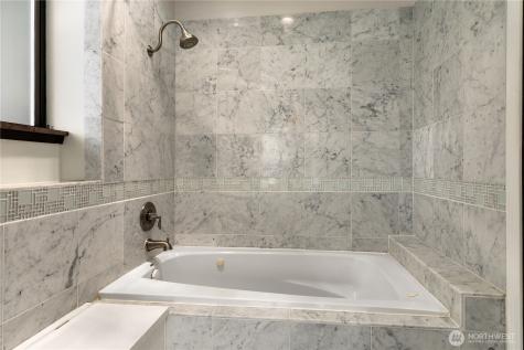 16611 SW Maplewild Avenue Burien WA 98166