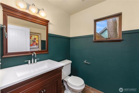 16611 SW Maplewild Avenue Burien WA 98166