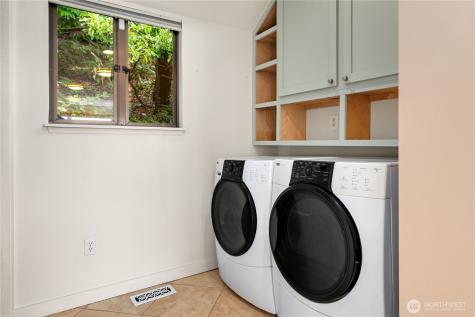 16611 SW Maplewild Avenue Burien WA 98166