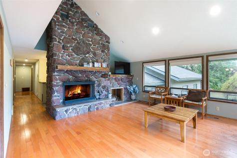 3547 Deer Park Road Port Angeles WA 98362