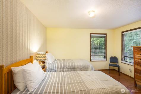 3547 Deer Park Road Port Angeles WA 98362