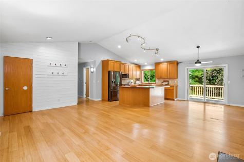 5827 176th Drive SE Snohomish WA 98290