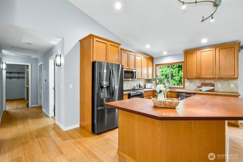 5827 176th Drive SE Snohomish WA 98290