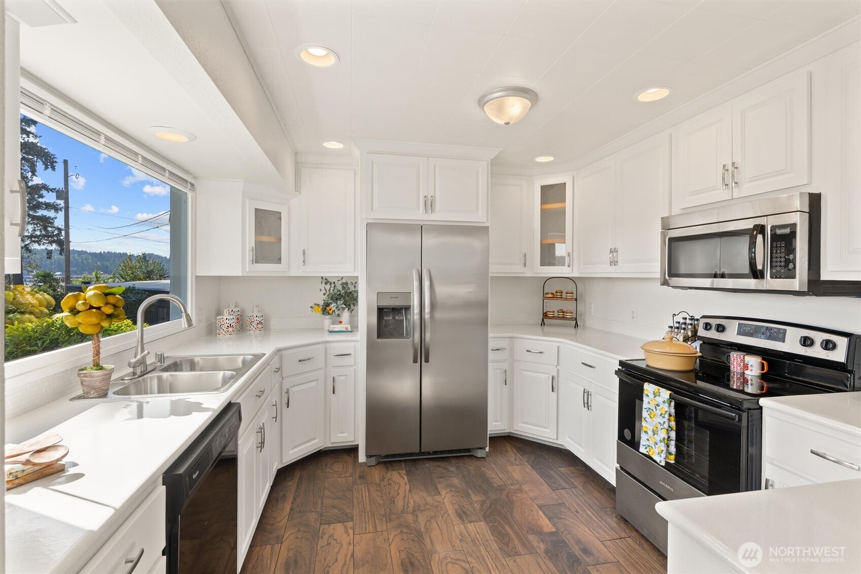 370 NE Gladwin Road Belfair WA 98528