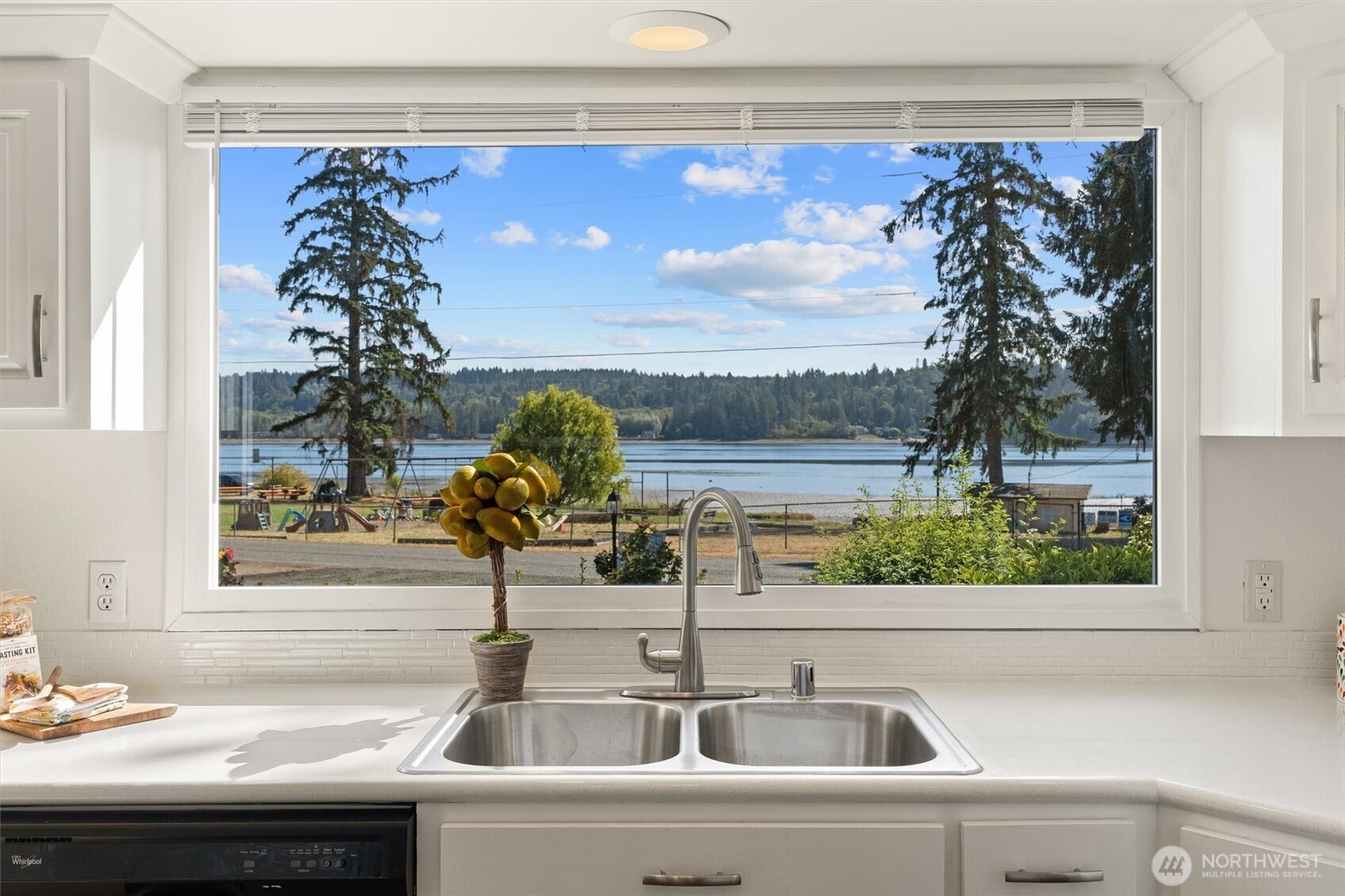 370 NE Gladwin Road Belfair WA 98528