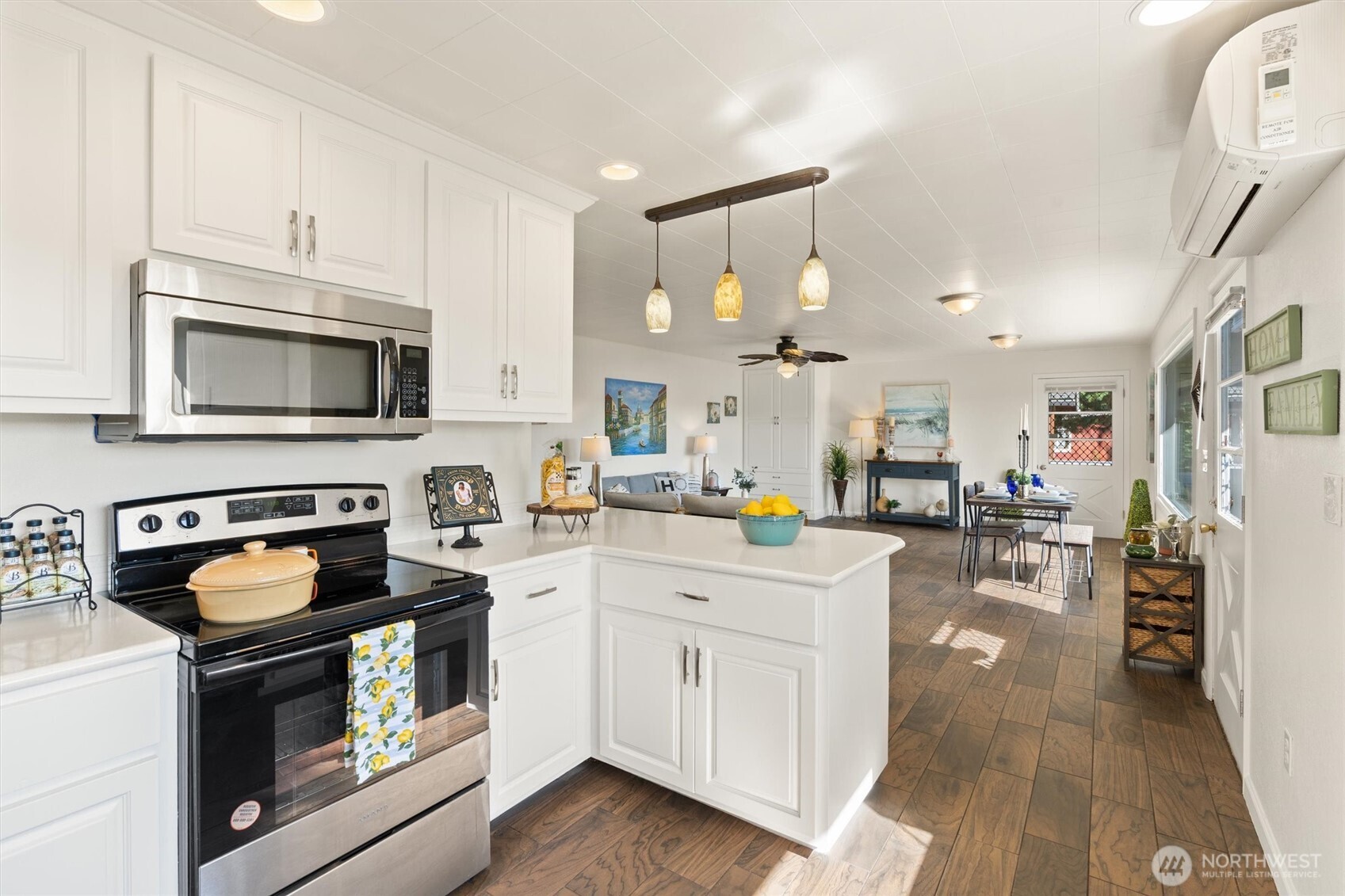 370 NE Gladwin Road Belfair WA 98528