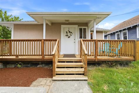 804 N 3rd Street Renton WA 98057