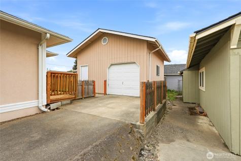804 N 3rd Street Renton WA 98057