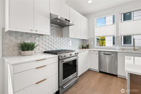815 N 48th Street Seattle WA 98103