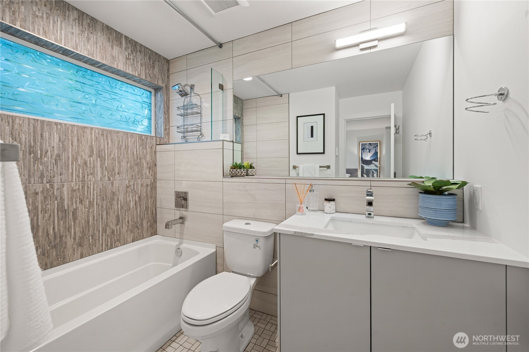 815 N 48th Street Seattle WA 98103