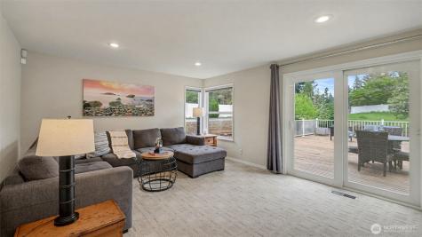 19832 156th Avenue NE Woodinville WA 98072