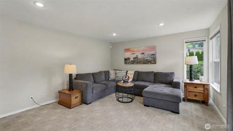 19832 156th Avenue NE Woodinville WA 98072